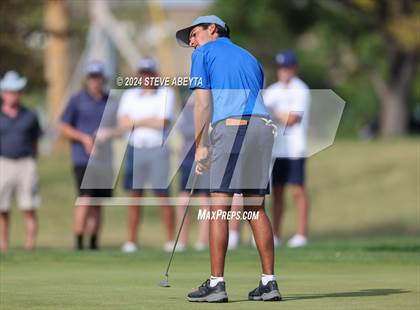 Thumbnail 2 in CHSAA 5A Finals - Day 2 photogallery.