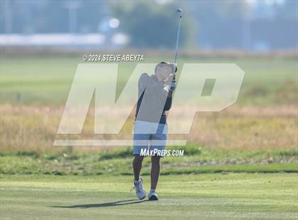 Thumbnail 2 in CHSAA 5A Finals - Day 2 photogallery.