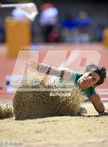 Thumbnail 2 in CIF Southern Section Divisional Finals (Boys) photogallery.
