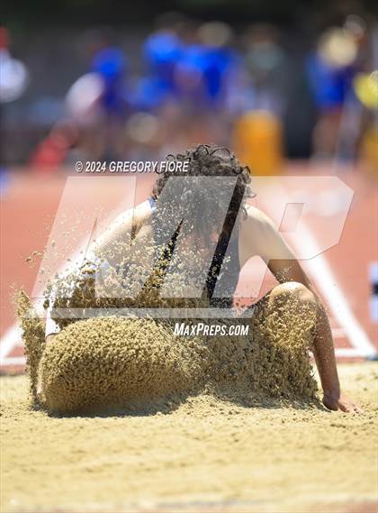 Thumbnail 3 in CIF Southern Section Divisional Finals (Boys) photogallery.
