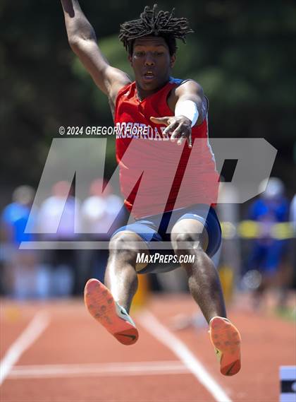Thumbnail 1 in CIF Southern Section Divisional Finals (Boys) photogallery.
