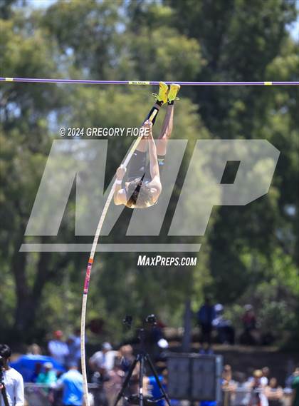 Thumbnail 2 in CIF Southern Section Divisional Finals (Boys) photogallery.