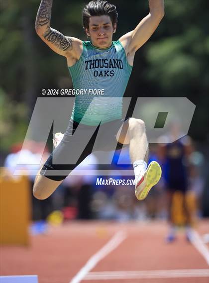 Thumbnail 2 in CIF Southern Section Divisional Finals (Boys) photogallery.