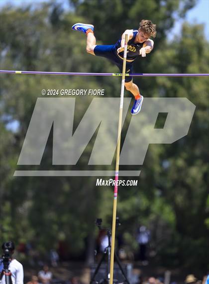 Thumbnail 2 in CIF Southern Section Divisional Finals (Boys) photogallery.