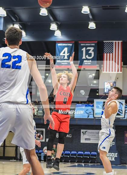 Thumbnail 2 in Pleasant Grove vs. James Logan (MaxPreps MLK Classic) photogallery.