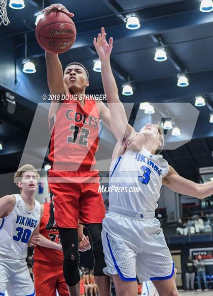 Thumbnail 2 in Pleasant Grove vs. James Logan (MaxPreps MLK Classic) photogallery.