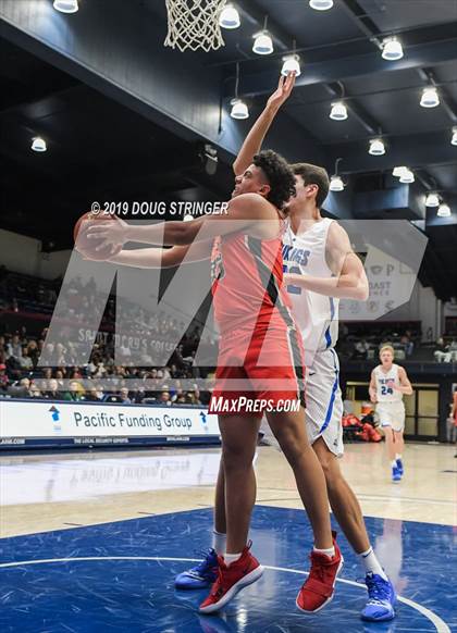 Thumbnail 2 in Pleasant Grove vs. James Logan (MaxPreps MLK Classic) photogallery.