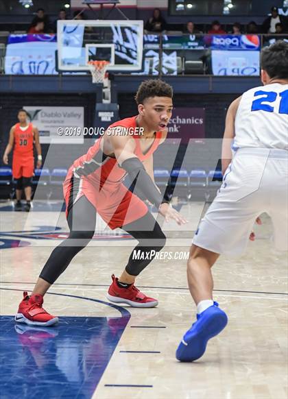 Thumbnail 2 in Pleasant Grove vs. James Logan (MaxPreps MLK Classic) photogallery.