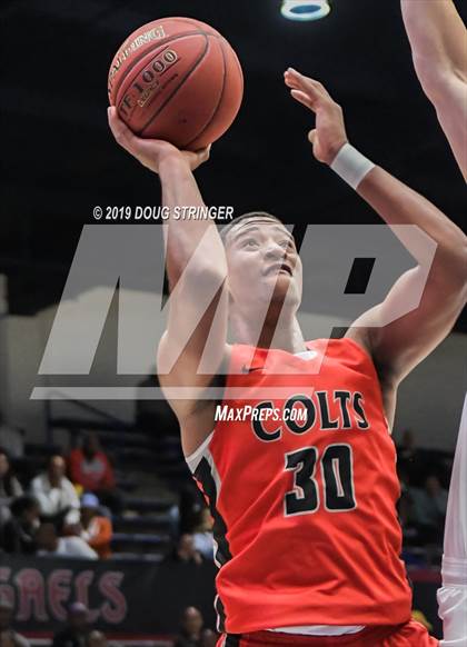 Thumbnail 3 in Pleasant Grove vs. James Logan (MaxPreps MLK Classic) photogallery.