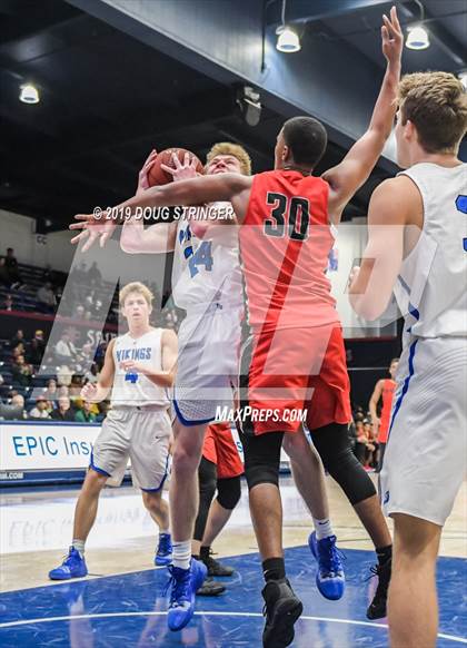 Thumbnail 1 in Pleasant Grove vs. James Logan (MaxPreps MLK Classic) photogallery.