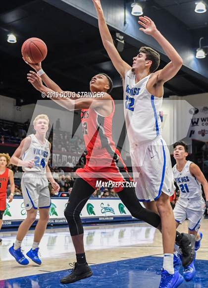 Thumbnail 3 in Pleasant Grove vs. James Logan (MaxPreps MLK Classic) photogallery.