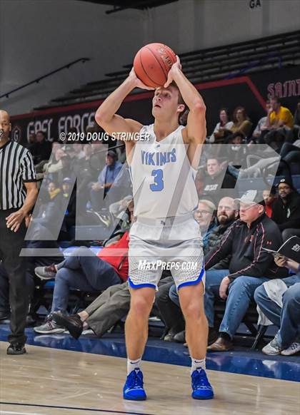 Thumbnail 2 in Pleasant Grove vs. James Logan (MaxPreps MLK Classic) photogallery.