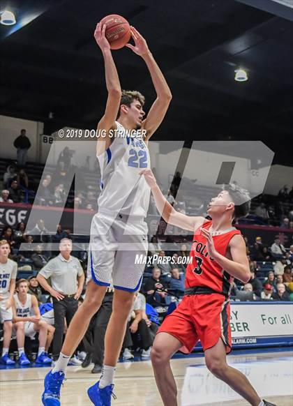Thumbnail 2 in Pleasant Grove vs. James Logan (MaxPreps MLK Classic) photogallery.