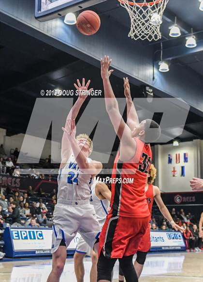 Thumbnail 3 in Pleasant Grove vs. James Logan (MaxPreps MLK Classic) photogallery.