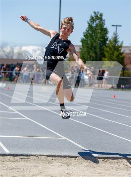Thumbnail 1 in Tiger Trials Invitational photogallery.