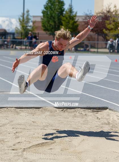 Thumbnail 2 in Tiger Trials Invitational photogallery.