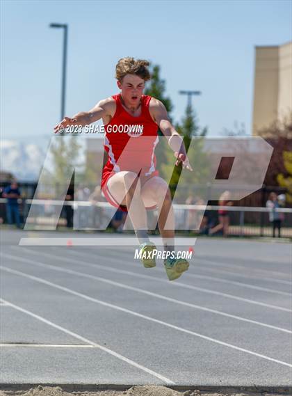 Thumbnail 1 in Tiger Trials Invitational photogallery.