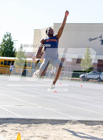 Thumbnail 2 in Tiger Trials Invitational photogallery.