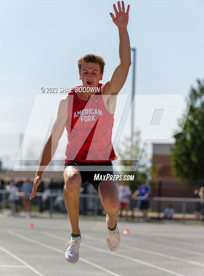 Thumbnail 3 in Tiger Trials Invitational photogallery.
