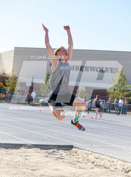 Thumbnail 3 in Tiger Trials Invitational photogallery.