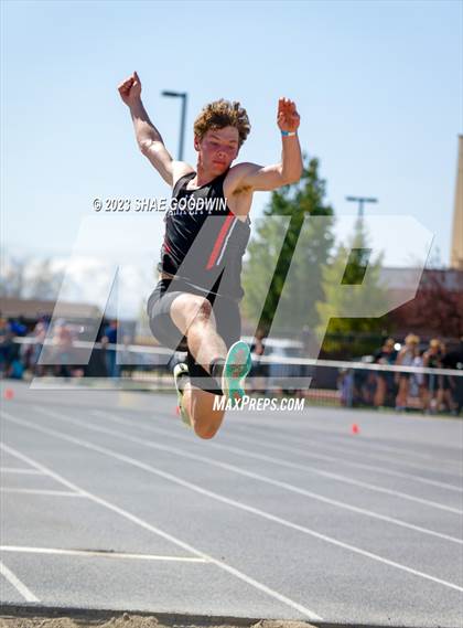 Thumbnail 3 in Tiger Trials Invitational photogallery.