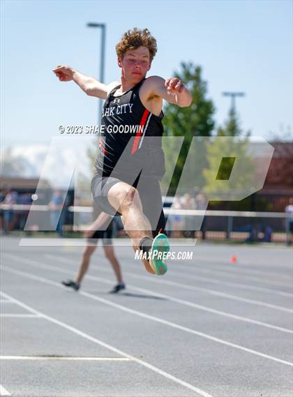 Thumbnail 1 in Tiger Trials Invitational photogallery.