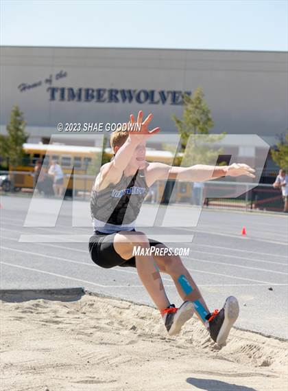 Thumbnail 2 in Tiger Trials Invitational photogallery.