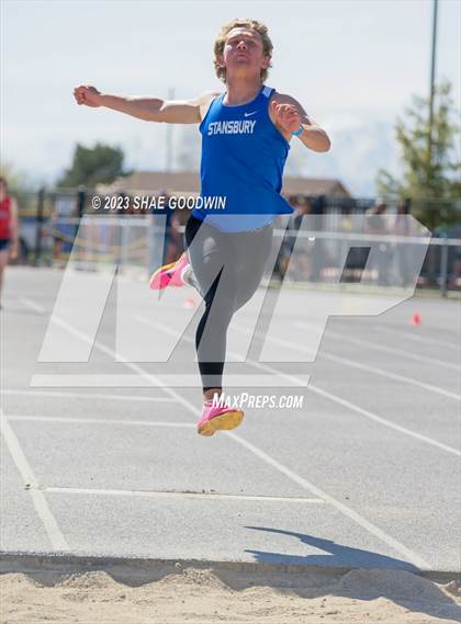 Thumbnail 2 in Tiger Trials Invitational photogallery.