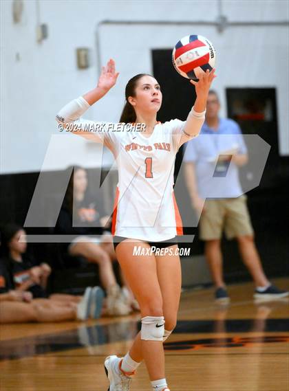 Thumbnail 1 in Winter Park vs DeLand (FHSAA 7A Region 1 Regional Final) photogallery.