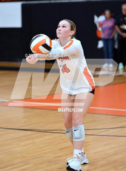 Thumbnail 1 in Winter Park vs DeLand (FHSAA 7A Region 1 Regional Final) photogallery.