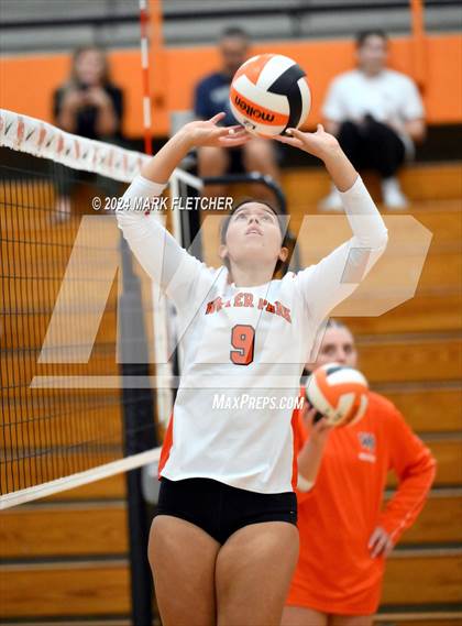 Thumbnail 3 in Winter Park vs DeLand (FHSAA 7A Region 1 Regional Final) photogallery.