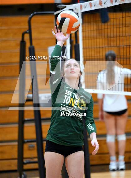 Thumbnail 3 in Winter Park vs DeLand (FHSAA 7A Region 1 Regional Final) photogallery.