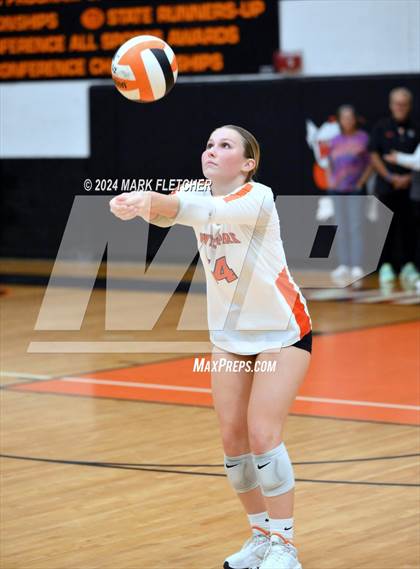 Thumbnail 2 in Winter Park vs DeLand (FHSAA 7A Region 1 Regional Final) photogallery.