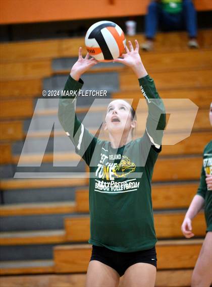 Thumbnail 3 in Winter Park vs DeLand (FHSAA 7A Region 1 Regional Final) photogallery.