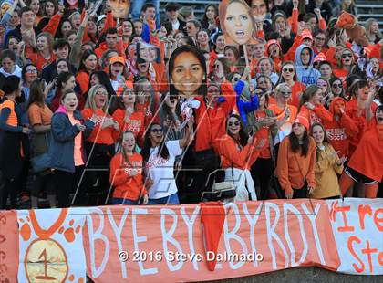 Thumbnail 1 in Mt. Carmel vs Byrd (LHSAA D1 Final) photogallery.