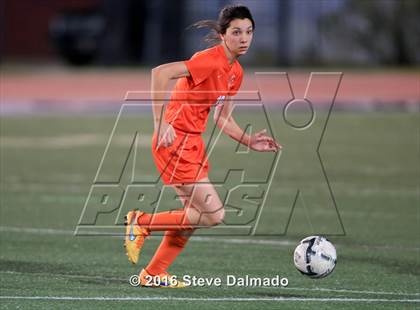 Thumbnail 1 in Mt. Carmel vs Byrd (LHSAA D1 Final) photogallery.