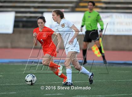 Thumbnail 1 in Mt. Carmel vs Byrd (LHSAA D1 Final) photogallery.