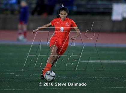 Thumbnail 1 in Mt. Carmel vs Byrd (LHSAA D1 Final) photogallery.