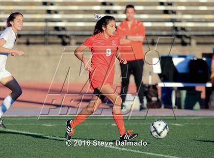 Thumbnail 2 in Mt. Carmel vs Byrd (LHSAA D1 Final) photogallery.