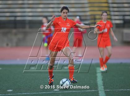 Thumbnail 2 in Mt. Carmel vs Byrd (LHSAA D1 Final) photogallery.