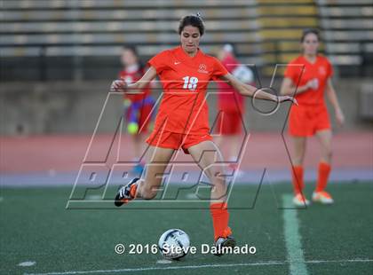 Thumbnail 3 in Mt. Carmel vs Byrd (LHSAA D1 Final) photogallery.