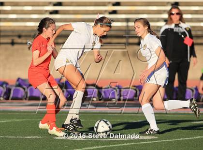 Thumbnail 2 in Mt. Carmel vs Byrd (LHSAA D1 Final) photogallery.