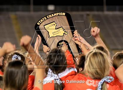 Thumbnail 2 in Mt. Carmel vs Byrd (LHSAA D1 Final) photogallery.