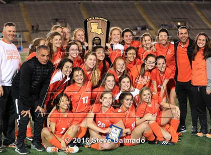 Thumbnail 1 in Mt. Carmel vs Byrd (LHSAA D1 Final) photogallery.