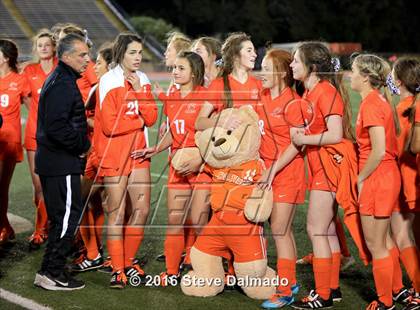 Thumbnail 3 in Mt. Carmel vs Byrd (LHSAA D1 Final) photogallery.