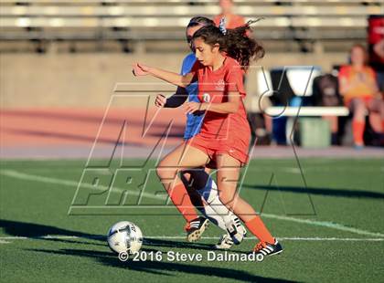 Thumbnail 1 in Mt. Carmel vs Byrd (LHSAA D1 Final) photogallery.