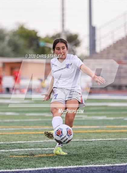 Thumbnail 2 in Chino Valley @ St. Johns (AIA 2A Semifinal) photogallery.