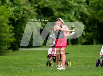 Thumbnail 1 in UIL 1A Golf Finals Round 1 photogallery.