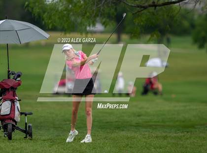 Thumbnail 1 in UIL 1A Golf Finals Round 1 photogallery.