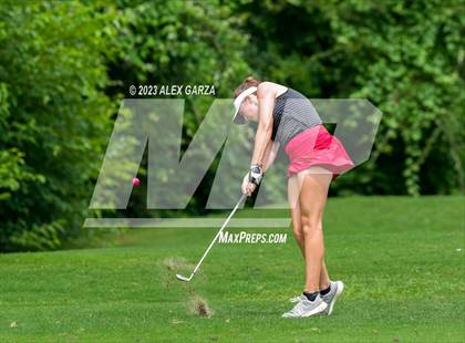 Thumbnail 3 in UIL 1A Golf Finals Round 1 photogallery.